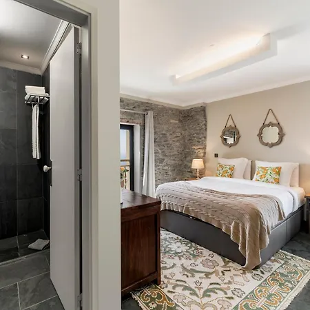 Villa Clementina | Cliffs&ocean | Heated Pool Prazeres