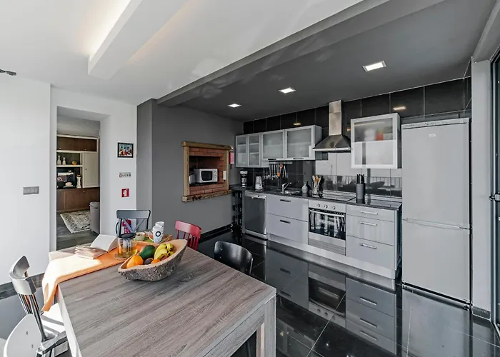 Clementina | Cliffs&ocean | Heated Pool Prazeres