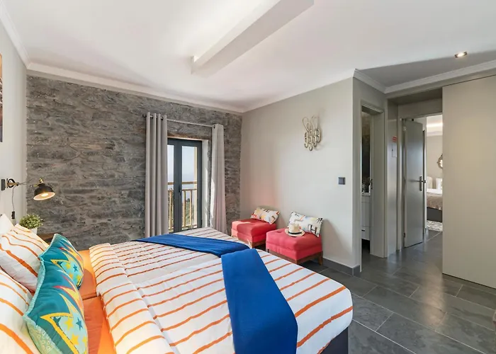 Clementina | Cliffs&ocean | Heated Pool Prazeres