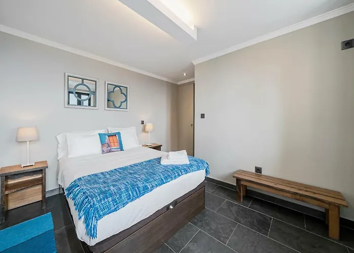 Clementina | Cliffs&ocean | Heated Pool Villa Prazeres